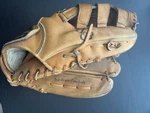 Louisville Slugger LSG6 Big Louie 12.5 Men Baseball Glove Right Hand Thrower. Fixed Price $18.00.