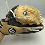 Wilson Baseball Glove Leather 12.5 AO5RF22125 A500 Rht Preowned. Fixed Price $19.95.