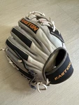 Easton Mako Pro Series Hyperlite EMK1150 11.5" Rht Baseball Glove Japan Premium. Fixed Price $119.00.
