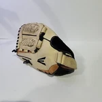 Easton Professional Tan Soft Leather 12" Synergy SYFP1200 Baseball Glove Lht. Fixed Price $26.99.