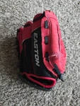 Easton Youth Baseball Glove Rht Zflex Zfx 1000 Rdry Very Good Shape Broke In. Fixed Price $11.50.