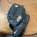 Nike Diamond Elite Baseball Glove Left Hand Rht 8WX9.5L. Fixed Price $30.00.
