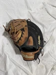 Wilson A2000 Pro Stock Fast Pitch 1ST Base Glove 12.5" SC1620 Spin Control Lht. Fixed Price $145.00.
