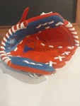 Rawlings PL91SR Youth Red/blue Baseball Glove Basket-web (right Hand Throw). Fixed Price $5.00.