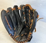 Louisville Slugger Leather Glove LF1350 13.5 Lht Softballer. Fixed Price $20.00.