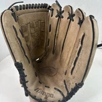 Mizuno Supreme Pro Model Gsp 1401TG 14" Brown Leather Rht Baseball Glove. Fixed Price $29.99.