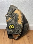 Mizuno MZSC-35 Supreme Series Pro Scoop Baseball Catchers Mitt Right Throw. Fixed Price $79.99.