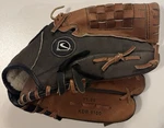 Nike Kdr 1100 Youth Leather Baseball Glove Rht 11IN. Fixed Price $14.00.