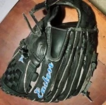 Easton Baseball Glove FPT12 Rh Throw Ideal Fit System 12" Pattern Leather Palm. Fixed Price $9.99.