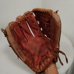 Vintage Regent Signature Series Jeff Leonard Baseball Right Glove 13" Handcraft. Fixed Price $19.99.