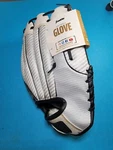 Franklin Fastpitch Softball Glove Pro Series White Black 5 Finger Lht 11" New. Fixed Price $28.69.