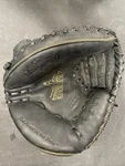 Rawlings Renegade Catchers Mitt Rht RCM325BB Lite Toe And 7 Balls. Fixed Price $64.99.