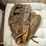 Easton EX1400 13.5 Inch Brown Leather Baseball Softball Glove Finger. Fixed Price $21.99.