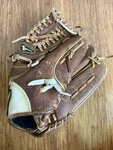 Mizuno GCP68S Classic Pro Soft 11.5 Rht Infield Baseball Glove Tartan Web. Fixed Price $87.99.