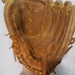 Vintage Pegasus Custom Built 1750H Baseball Glove Deep Grip Pocket. Fixed Price $32.00.