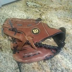 Rare Wilson A1812 Dual Hinge Crown Web 10.5" Leather Baseball Glove Lht. Fixed Price $95.00.