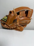 Mizuno Max Flex MZ90 Youth Baseball Glove Pro Model T-ball Mitt Leather Rht Asis. Fixed Price $11.25.