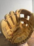 Vtg Mizuno World Win 10.5" Leather Baseball Glove GIC-5 Professional Model Lht. Fixed Price $49.88.