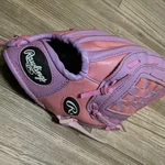 Rawlings 9 Inch Glove Baseball Players Series "pink" Girl. Fixed Price $8.99.