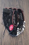 Rawlings Youth Baseball Glove JPL100 10" Inch Right Hand Soft Leather Black. Fixed Price $22.99.