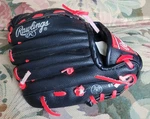17 Yrs. Old Rawlings Lightning Series Youth Glove 8.5 LS85R - Right Hand. Fixed Price $16.00.