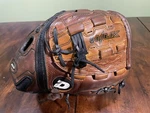 Demarini Leather A0800-SG13, Large Sb/bb Right Hand Throw Helix Glove.. Fixed Price $70.00.