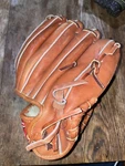 Rawlings Baseball Glove Century 2 Series CII-10 Deep-well Basket Web Size Small. Fixed Price $14.99.