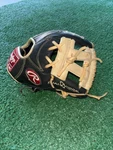 Rawlings Heart Of The Hide PRO88DCB 11.25" V-web Dual Core Technology. Fixed Price $200.00.