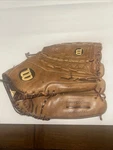Wilson A800 Optima 12.25 Right Hand Throw A08RB17D0125 Brown Leather Glove Rht. Fixed Price $39.99.