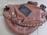 Ssk 1000 Dpm 9200 Dimples Made In Japan Softball Catcher Mitt. Fixed Price $70.00.