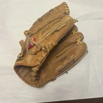 Vintage Rawlings Fast Back Edge-u-cated Heel 2757 Cal Ripken Jr 10-11". Fixed Price $49.99.