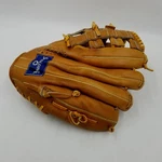 Vtg Spalding Carl Yastrzemski Left Hand Throw Staff Baseball Glove Lht 42-9308. Fixed Price $18.04.