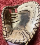 Vintage Rawlings Rht Gold Glove Series BBB01 - Reading Phillies Heart Of Hide. Fixed Price $215.00.