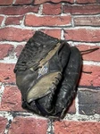 Easton Synergy SYN125FP Rht 12.5" Fastpitch Softball Glove Black/blue/gray. Fixed Price $18.00.