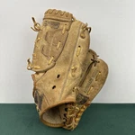 Vintage Wilson Baseball Glove A2271 Bobby Bonds Autograph Model. Fixed Price $17.99.