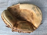 Wilson Carlton Fisk Vintage A2514 Catchers Mitt Baseball Glove Rht. Fixed Price $29.99.