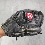 Rawlings Baseball Glove Black RBG51B 12.5" Deep Well Pocket Arch Basket Web Rht. Fixed Price $12.15.