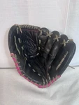 Louisville Slugger Diva 11.5" Right Hand Throw Softball Black Pink Glove DV14-HP. Fixed Price $12.94.
