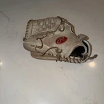 12.5 Rawlings Gold Glove Elite - GGEFP125BW Fastpitch Softball Lht. Fixed Price $89.99.