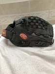 Rawlings Women Girls GGE125B 12.5 Softball Gold Glove Series Right Hand Throw. Fixed Price $85.00.