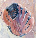 Rawlings WBG130 Fastback Playmaker Softball Baseball Leather Glove Mitt Rht. Fixed Price $25.95.