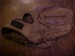 Ted Williams Baseball Glove: Sears, Robuck And Co., Winflextrap #16166 Rh. Fixed Price $16.99.