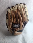 Louisville Slugger TLS1052P 10.5" Series Professional Pattern Lht. Fixed Price $19.00.