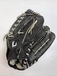 Louisville Slugger Dynasty Series DYN1300 13" Black Baseball Glove Mitt Rht. Fixed Price $19.99.