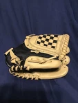 Adidas Youth Baseball Glove 9.5 TS9500BR Eazy Close Left Hand. Fixed Price $15.95.
