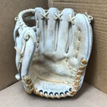 Wilson A2950 Autograph Model Baseball Glove Mitt Cowhide 11.25 George Brett Rht. Fixed Price $17.99.
