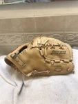 Rawlings Usa Brooks Robinson XFCB-30 11.5 Longhorn Baseball Glove Right Throw. Fixed Price $400.00.