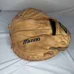Mizuno Pro Limited Mzp 2000 Edition Catchers Mitt Glove Deep Bowl. Fixed Price $120.00.