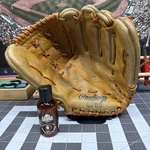 60S Era Rawlings GJ-99 Mickey Mantle Signature Glove Usa Relaced. Fixed Price $99.00.