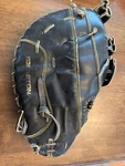 Easton Competitor Series EX210B Catchers Glove Right Hand Thrower. Fixed Price $26.75.
